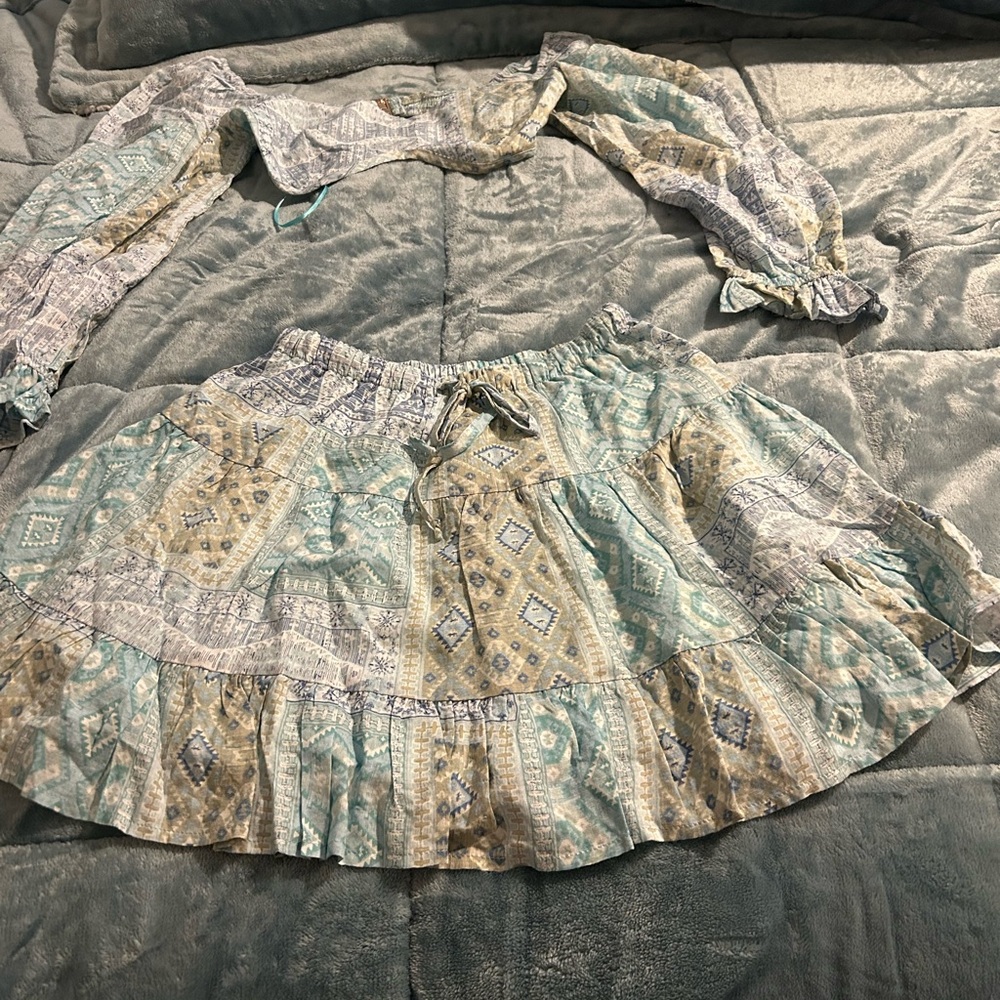 Bundle of 4 dresses - Picture 3 of 6